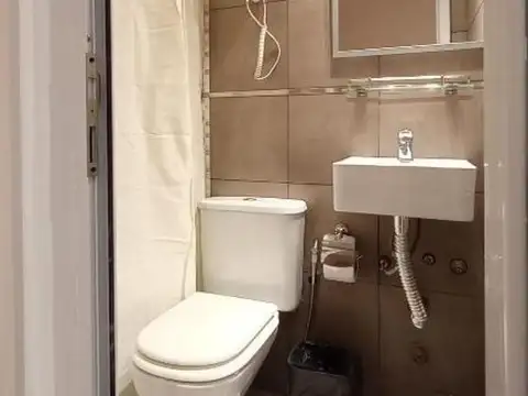 Casa 55 ambientes con 55 baños