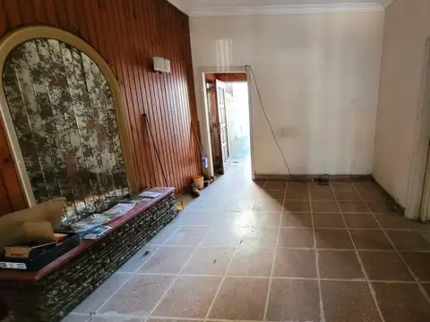 Casa en Venta en Haedo, USD 200.000