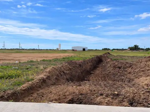 Lote en Parque industrial Aurel Parq
