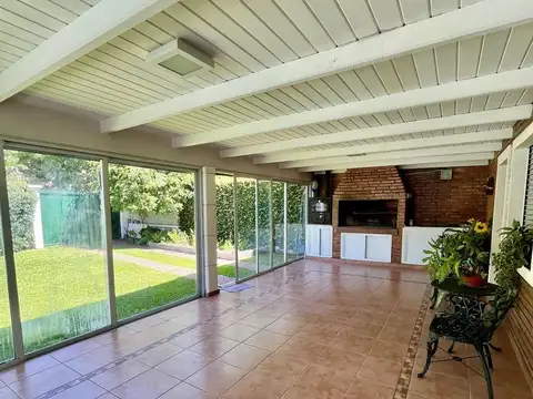 En venta Casa de categoría en Tejas del Sur 1