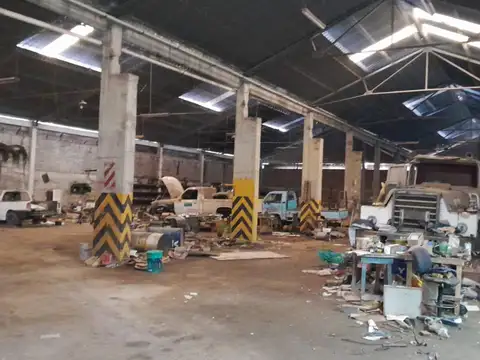 Alquiler Depósito 1555 mts cub en  Lisandro Olmos La Plata