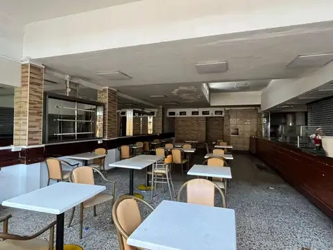 Local en Venta 40 años