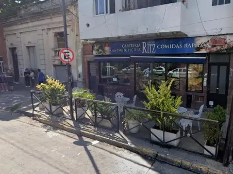 Local Comercial en la plata, terminal de micros