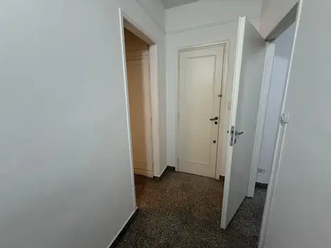 Oficina 2 ambientes con 1 baño