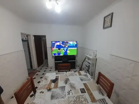 Depto Tipo Casa en Alquiler con 1 cocheras