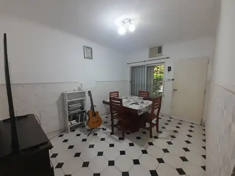Depto Tipo Casa 3 ambientes con 1 baño