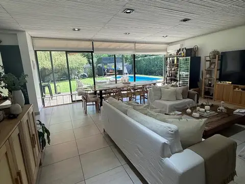 CASA EN VENTA BARRIO LOS PILARES