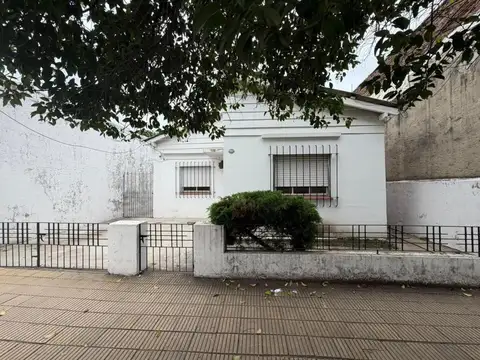 VENTA CASA 3 AMB PARQUE SAN MARTIN