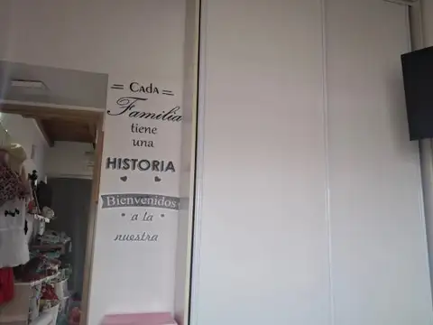 Casa 2 ambientes con 1 baño