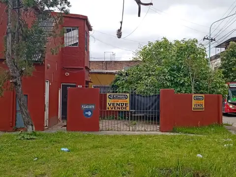 Depto Tipo Casa 3 ambientes con 1 baño