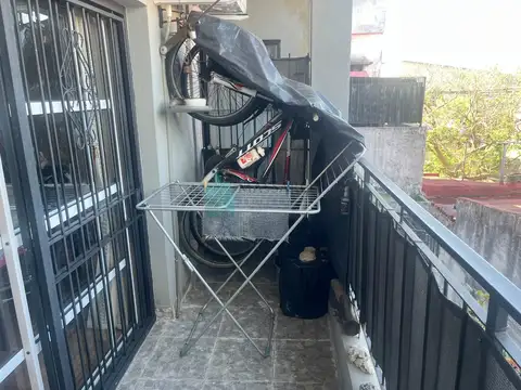 Depto Tipo Casa 4 ambientes con 1 baño