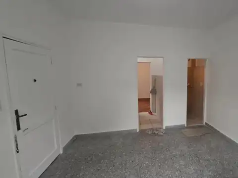 Departamento en Alquiler en Santos Lugares, $ 450.000