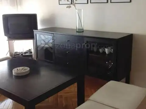 Azcuenaga 1400, Piso 7
