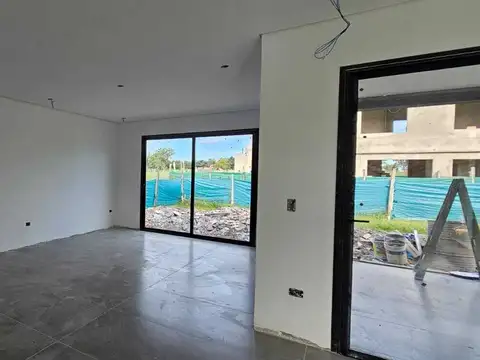 Casa en Alquiler 1 año