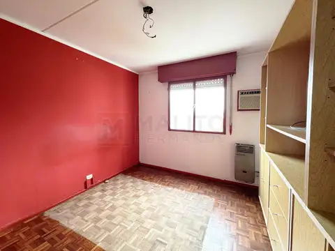 DEPARTAMENTO 4 AMBIENTES CON BALCÓN