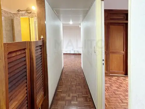 DEPARTAMENTO 4 AMBIENTES CON BALCÓN