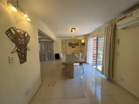 Casa en Alquiler al Este