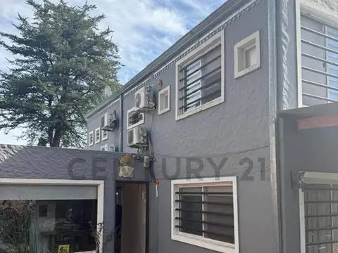 Casa de 2 Dormitorios en Venta en Sicardi