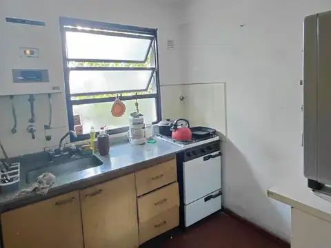 DEPARTAMENTO 2 AMB  - BALCON PASANTE AL FRENTE - COCINA SEP