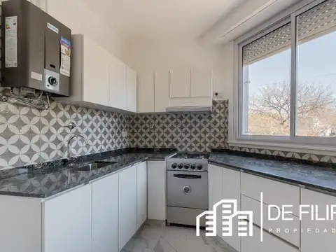 Depto Tipo Casa en Venta con 1 cocheras
