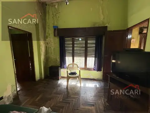Depto Tipo Casa en Venta 80 años