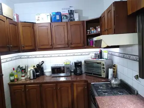 Casa en Venta con 3 cocheras