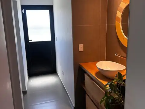 VENTA CASA 4 DORM CON PILETA ANISACATE CORDOBA