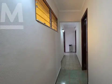 Casa en Alquiler en La Plata, $ 800.000