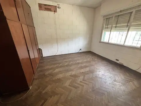 Departamento en Alquiler en Adrogue, $ 590.000