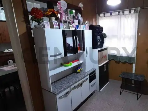 Depto Tipo Casa en Venta en Bernal, USD 35.000