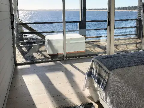 Casa 5 ambientes con 4 baños