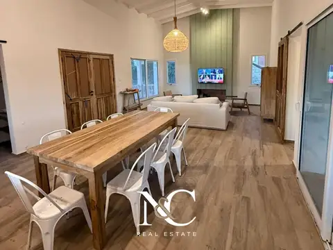 Casa en Venta con 1 cochera