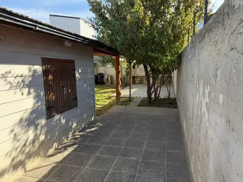 Casa 4 ambientes con 1 baño