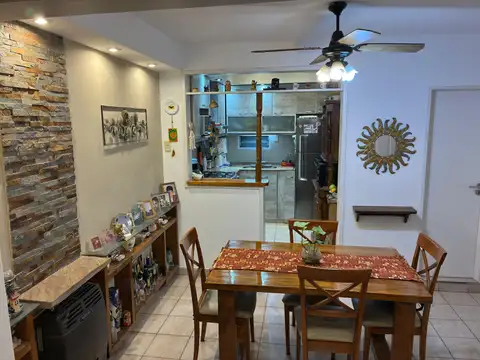 Adelina Hue 3200, Piso 1