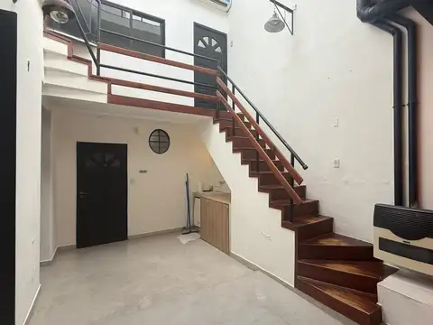 P.H. 4 ambientes reciclado a nuevo con terraza SIN EXPENSAS