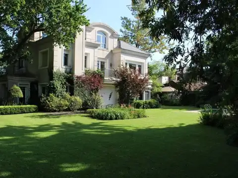 VENTA - Alquiler CASA Martinez al Rio - 4 dormitorios