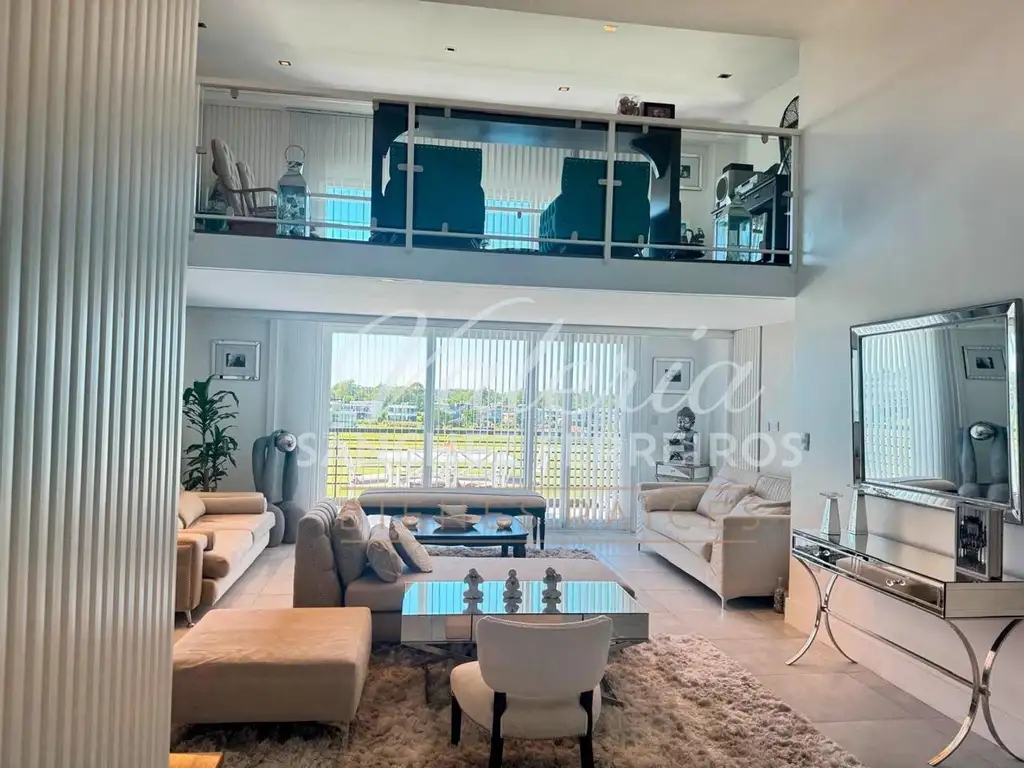 Departamento en Venta con cochera