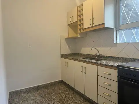 Depto Tipo Casa 2 ambientes con 1 baño