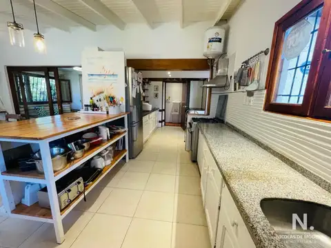 Casa En Venta De 3 Dormitorios Con loft, Ubicada En Mansa, Punta del Este
