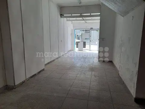 LOCAL EN VENTA EN PLENO CENTRO DE LA CIUDAD