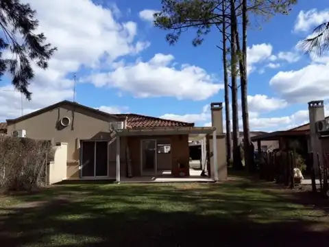 OPORTUNIDAD! APTO CREDITO Casa venta 3 ambientes en La Candela Pilar lote de 310 m2