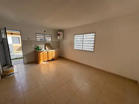Casa 3 ambientes con 2 baños