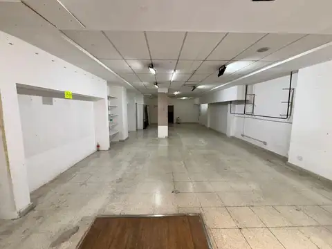 Local en alquiler en Barrio Norte  200 m2