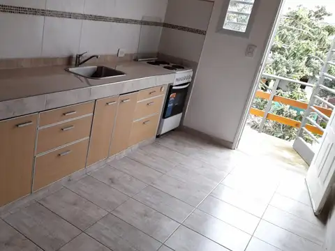 Depto Tipo Casa en Alquiler de 1 dormitorio