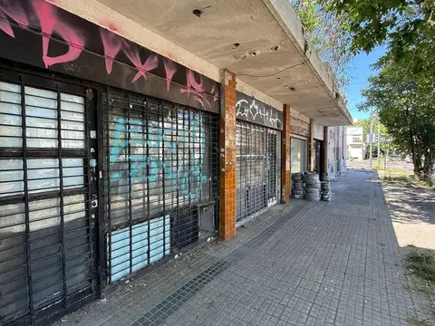 Diagonal 74 e/ 2 y 39 , Piso 0