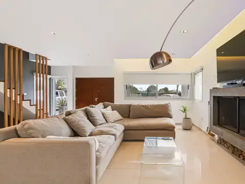 CASA EN VENTA en BARRANCAS DE IRAOLA