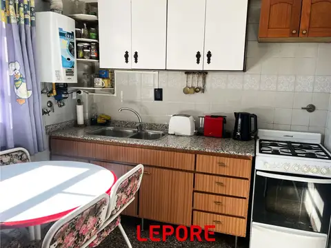 BONPLAND 1600, Piso 7