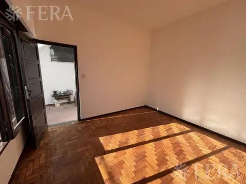 Alquiler PH 3 ambientes con terraza  en Sarandi