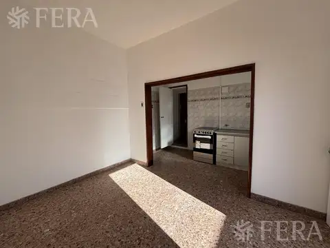 Depto Tipo Casa en Alquiler en Sarandí, $ 850.000