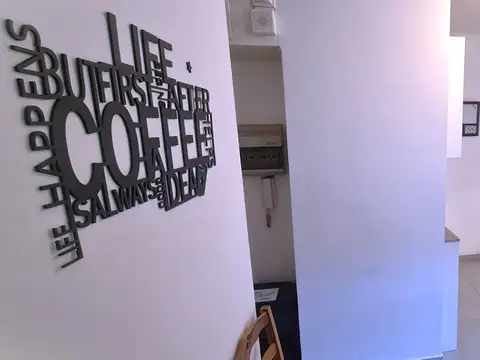 Ecuador 1300, Piso 7